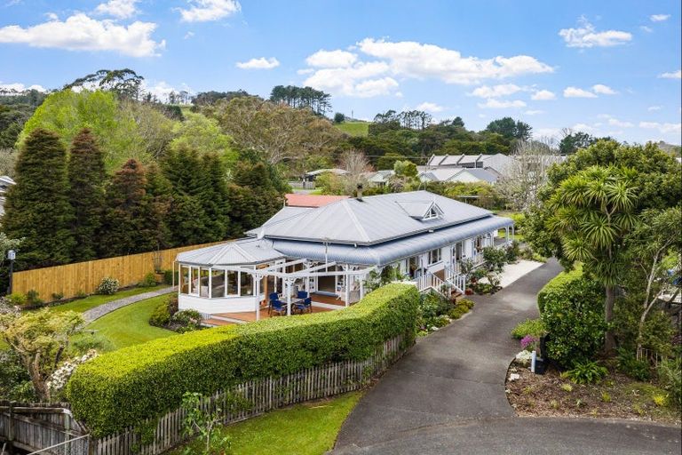 Photo of property in 104 Matakana Valley Road, Matakana, Warkworth, 0985