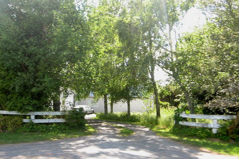 Photo of property in 72 Saint Kilda Road, Cambridge, 3493