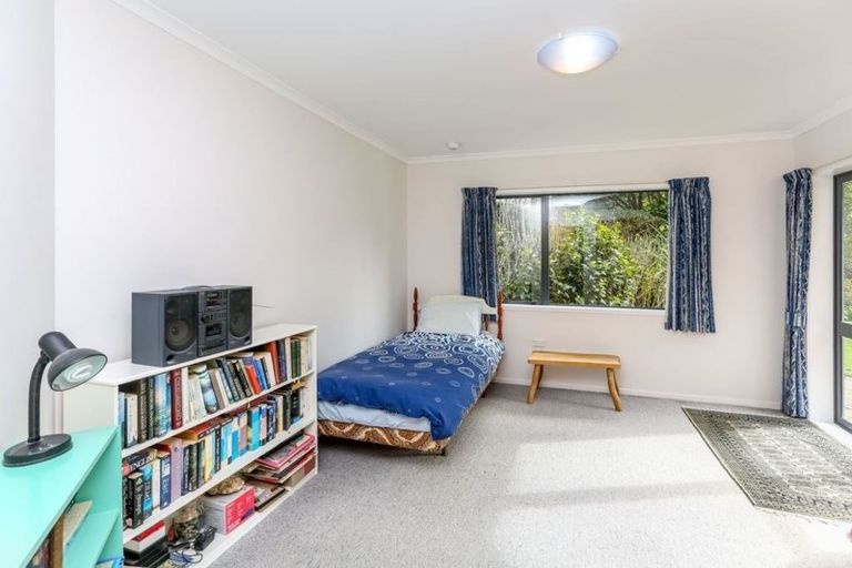 Photo of property in 16a Del Mar Place, Merrilands, New Plymouth, 4312