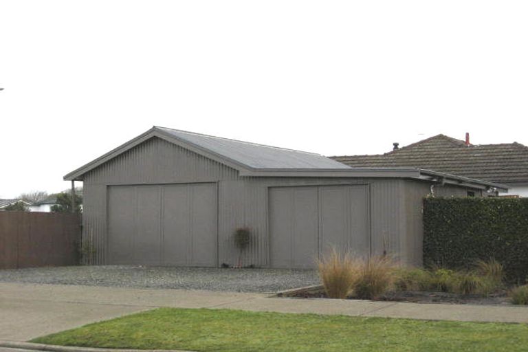 Photo of property in 6 Lansdowne Street, Strathern, Invercargill, 9812