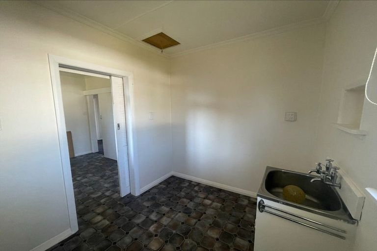 Photo of property in 37 Caffray Avenue, Aramoho, Whanganui, 4500