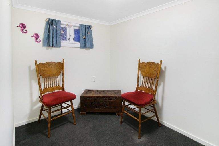 Photo of property in 27 Koputara Road, Himatangi Beach, Foxton, 4891