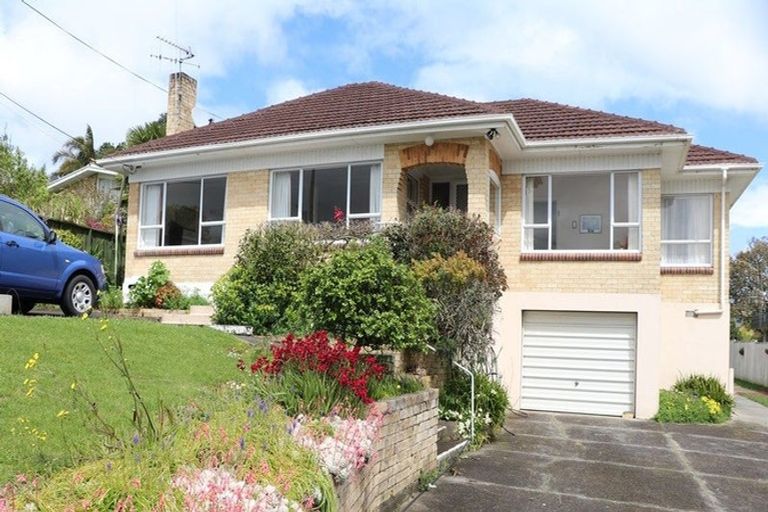 Photo of property in 5 Holden Avenue, Forest Lake, Hamilton, 3200