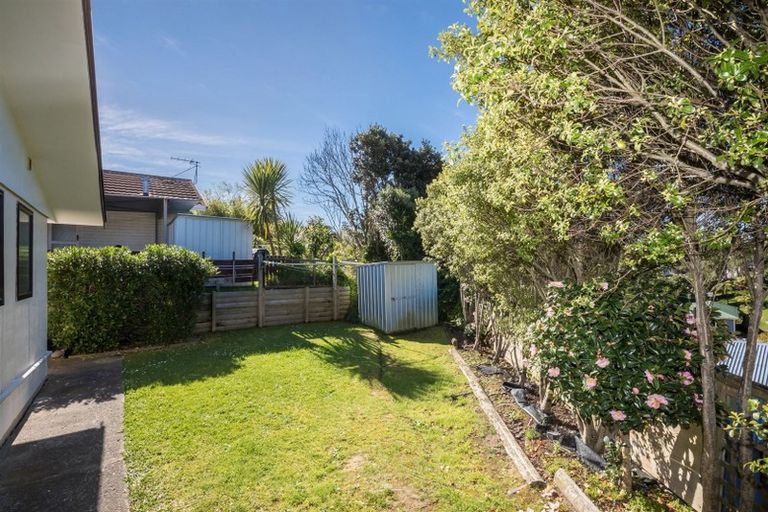 Photo of property in 2/17 Rose Street, Ranui, Porirua, 5024