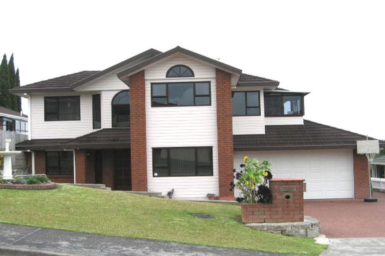 Photo of property in 7 Milwaukee Place, Glendene, Auckland, 0602