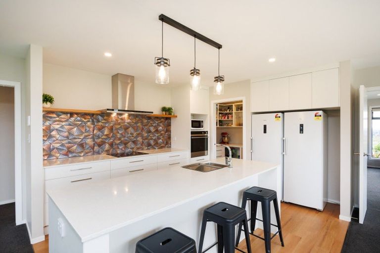 Photo of property in 180 Kingsdale Park Drive, Aokautere, Palmerston North, 4471