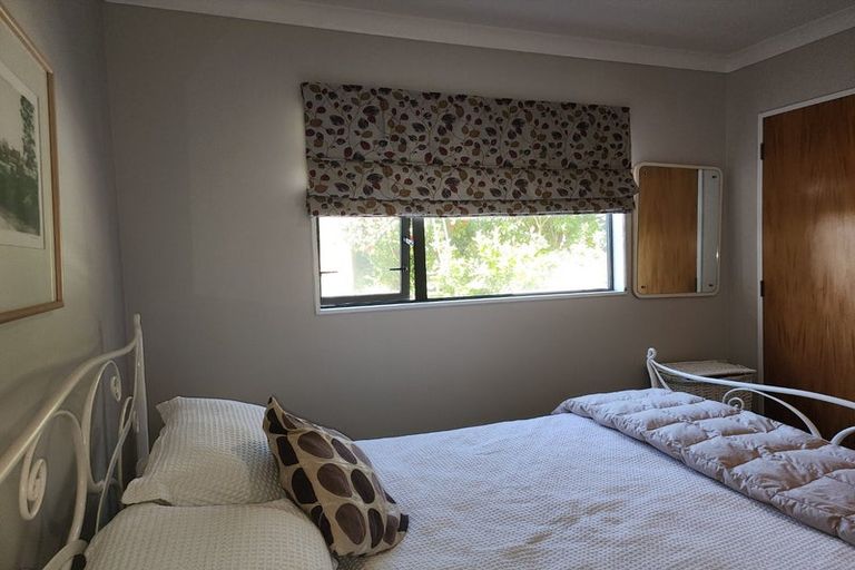 Photo of property in 3 Gybe Place, Whitby, Porirua, 5024