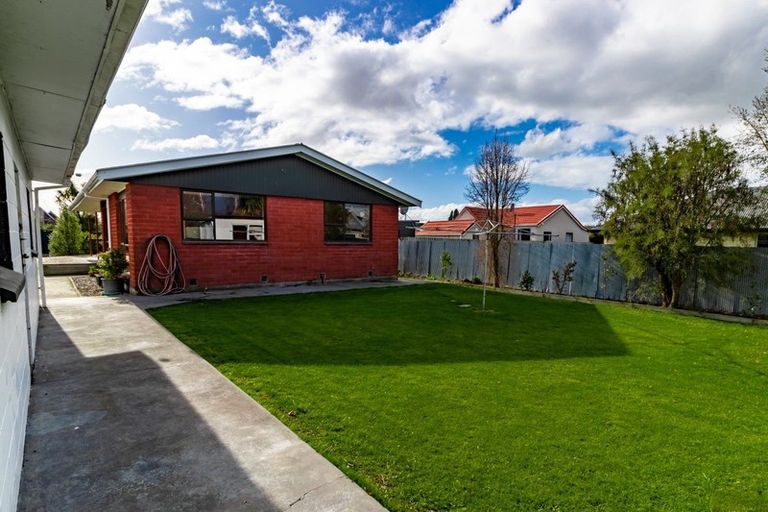 Photo of property in 3 Coates Place, Rangiora, 7400