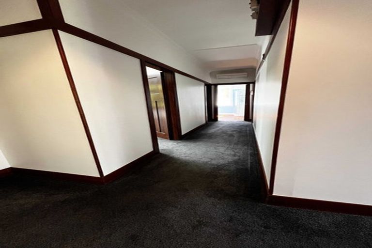 Photo of property in 19 Highbury Crescent, Aro Valley, Wellington, 6012