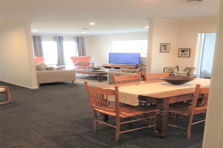 Photo of property in 183 Lakes Boulevard, Pyes Pa, Tauranga, 3112