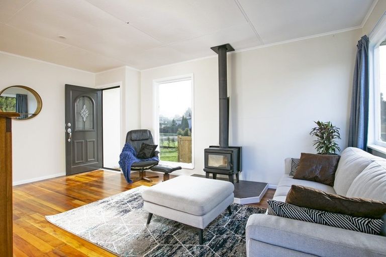 Photo of property in 60 Brandon Street, Featherston, 5710