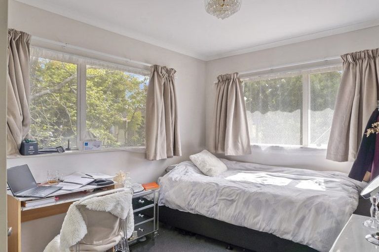 Photo of property in 15 Sari Place, Massey, Auckland, 0614