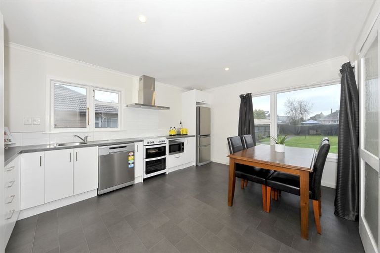 Photo of property in 33 Normandy Street, Bishopdale, Christchurch, 8053