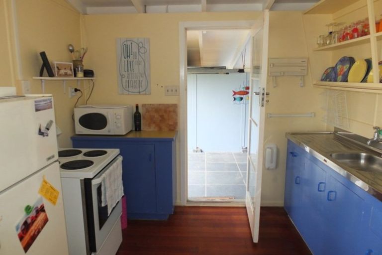 Photo of property in 20 Marine Parade South, Foxton Beach, Foxton, 4815