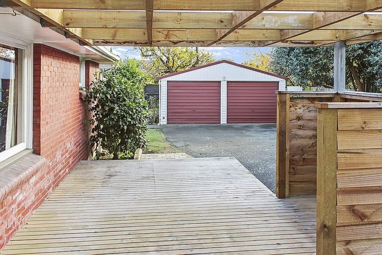 Photo of property in 84 Kendal Avenue, Burnside, Christchurch, 8053