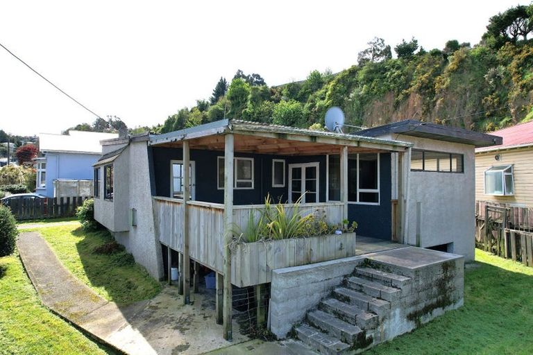 Photo of property in 96 South Road, The Glen, Dunedin, 9011