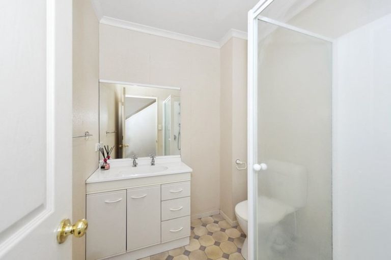 Photo of property in 2/1161 Victoria Street, Whitiora, Hamilton, 3200