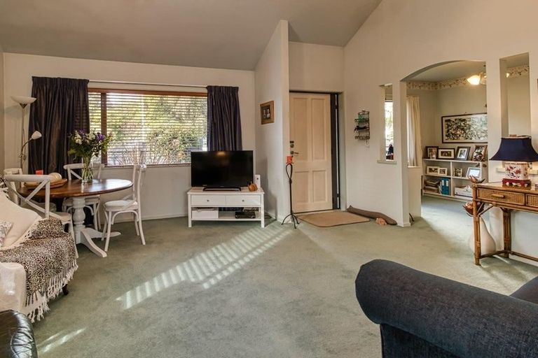 Photo of property in 2/1004 Waipuna Street, Mahora, Hastings, 4120