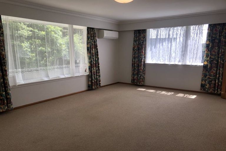 Photo of property in 2/54 Kings Crescent, Hutt Central, Lower Hutt, 5010