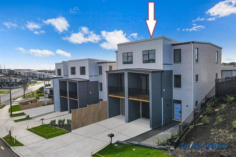Photo of property in 58 Westgate Drive, Massey, Auckland, 0614