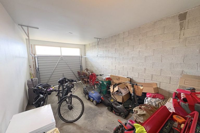 Photo of property in 1/72 Epsom Road, Sockburn, Christchurch, 8042