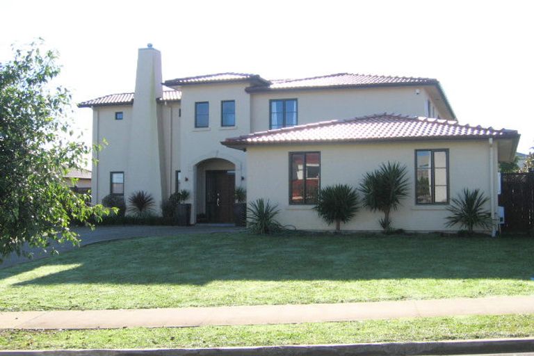 Photo of property in 12 Skye Road, East Tamaki Heights, Auckland, 2016