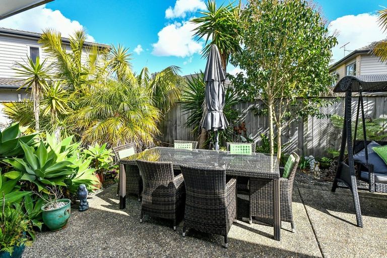 Photo of property in 4 Glasson Avenue, Flat Bush, Auckland, 2016