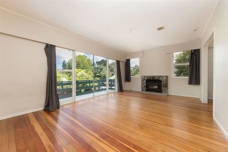 Photo of property in 53 Chorley Avenue, Massey, Auckland, 0614