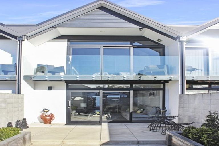 Photo of property in 32a Peacock Street, Christchurch Central, Christchurch, 8013