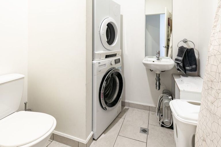 Photo of property in Stadium Garden Flats, 509/107 Thorndon Quay, Pipitea, Wellington, 6011