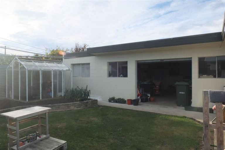 Photo of property in 6 Ivel Street, Oamaru North, Oamaru, 9400