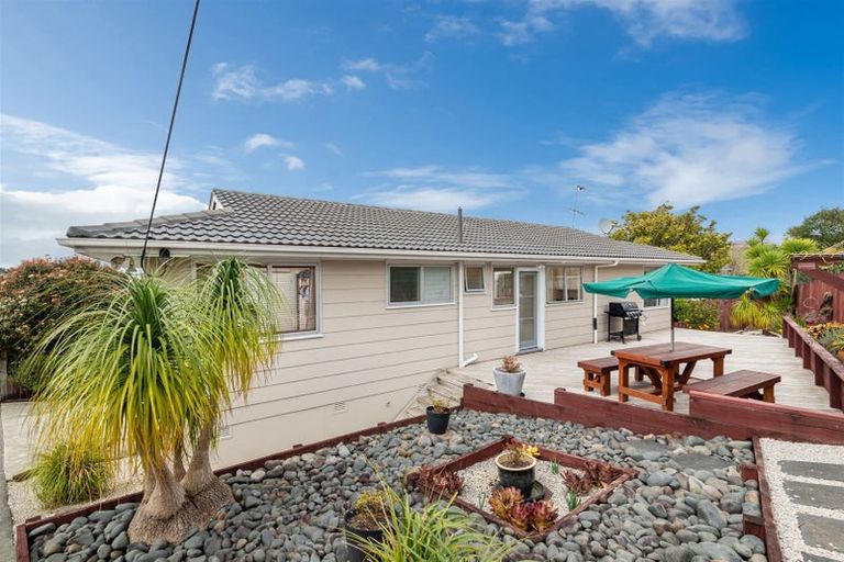 Photo of property in 1/301 Sunset Road, Sunnynook, Auckland, 0632