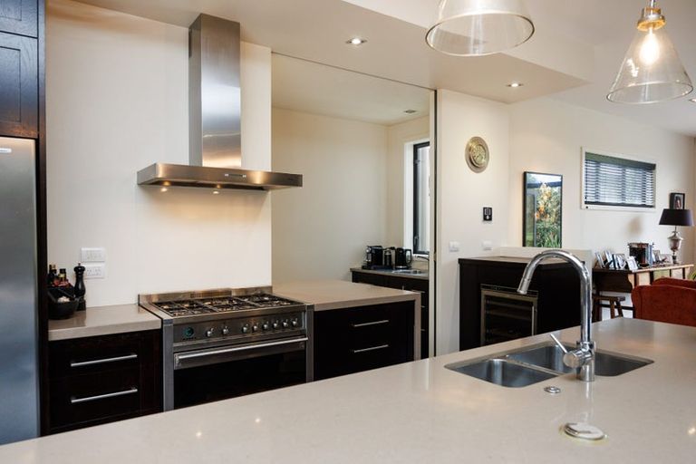 Photo of property in 25 Montgomery Terrace, Hokowhitu, Palmerston North, 4410
