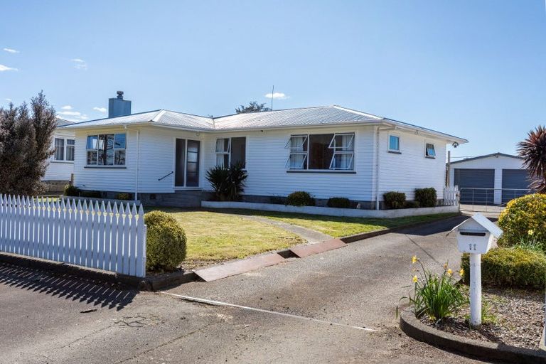 Photo of property in 11 Neptune Street, Dannevirke, 4930
