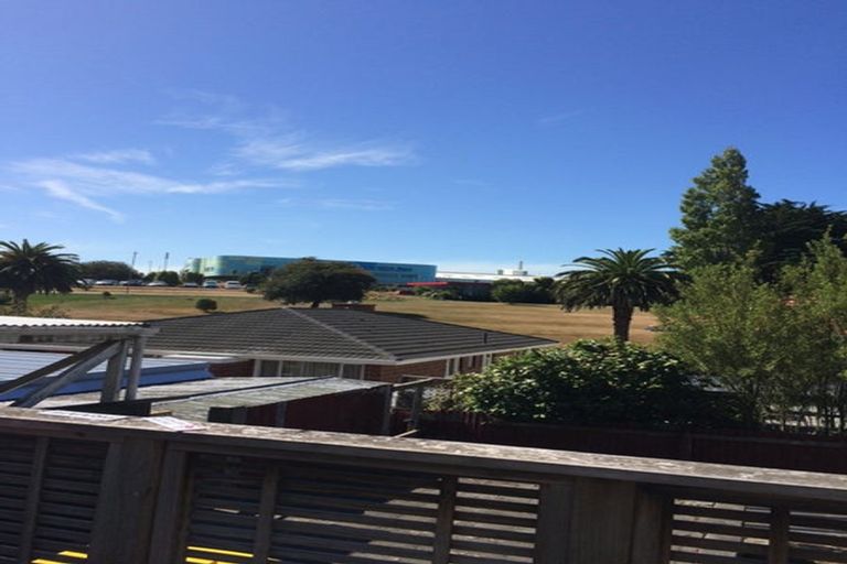 Photo of property in 35-35a Evans Street, Maori Hill, Timaru, 7910