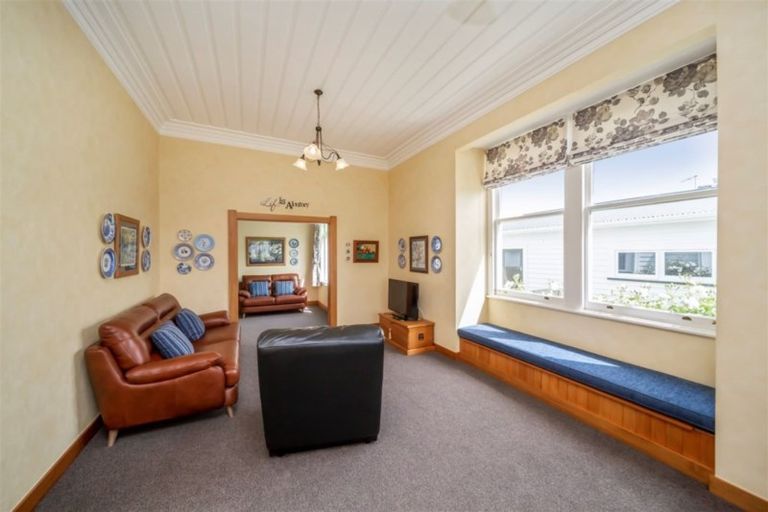 Photo of property in 7 George Street, Hawera, 4610