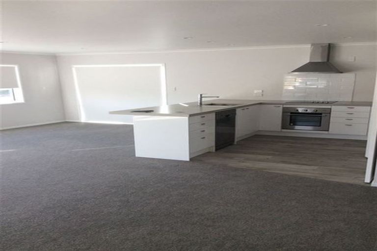 Photo of property in 14 Weka Street, Mangawhai, 0505