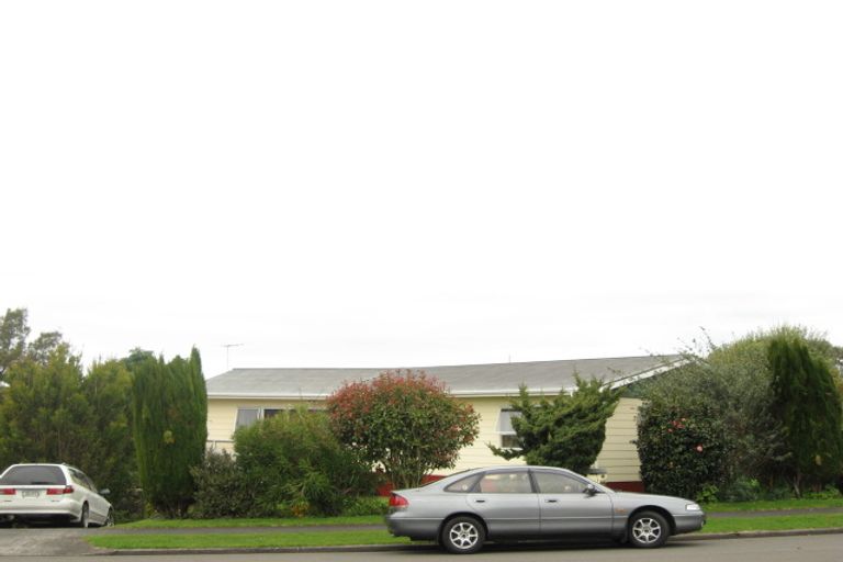 Photo of property in 14 Acacia Place, Bell Block, New Plymouth, 4312