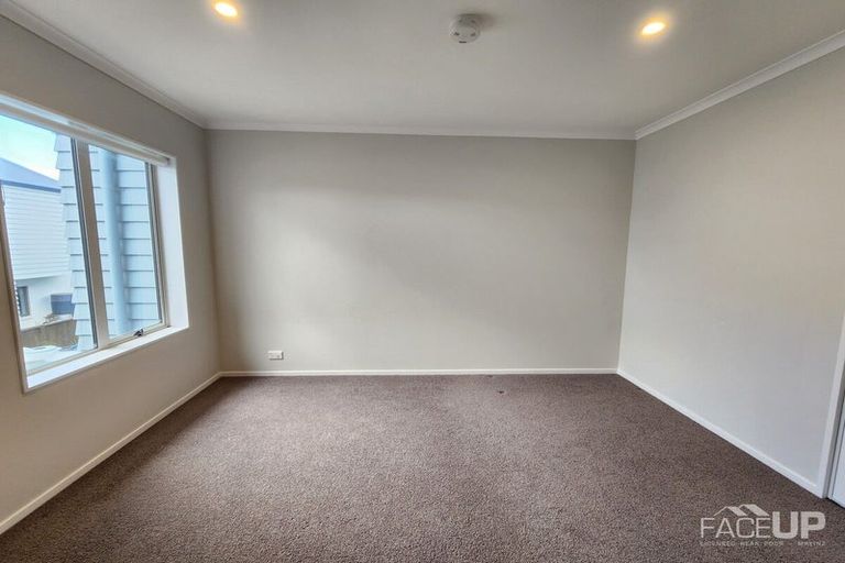 Photo of property in 32 Eyton Kay Road, Hobsonville, Auckland, 0616