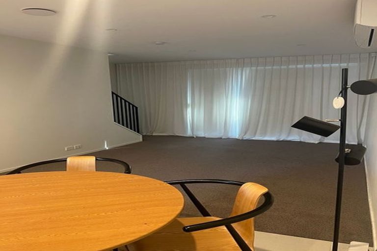 Photo of property in 10 Paterae Lane, Flat Bush, Auckland, 2019