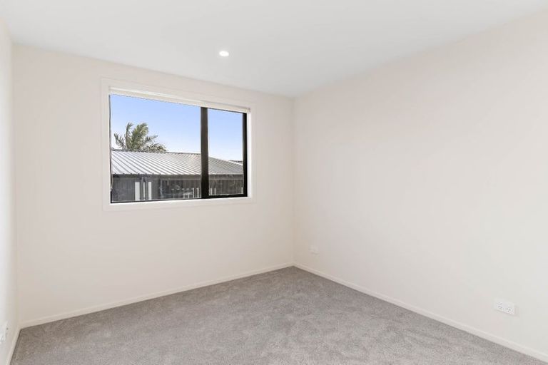 Photo of property in 1/56 Salisbury Road, Birkdale, Auckland, 0626