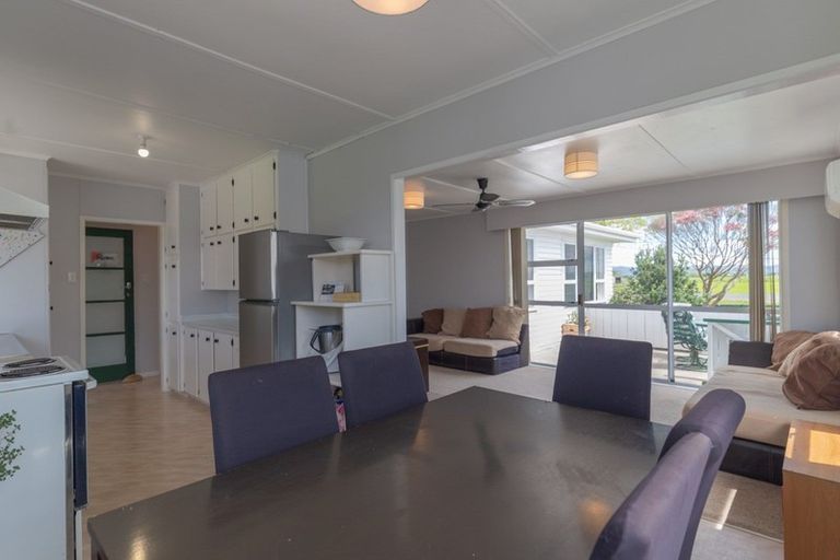 Photo of property in 50 Pipiroa Road, Ngatea, 3503