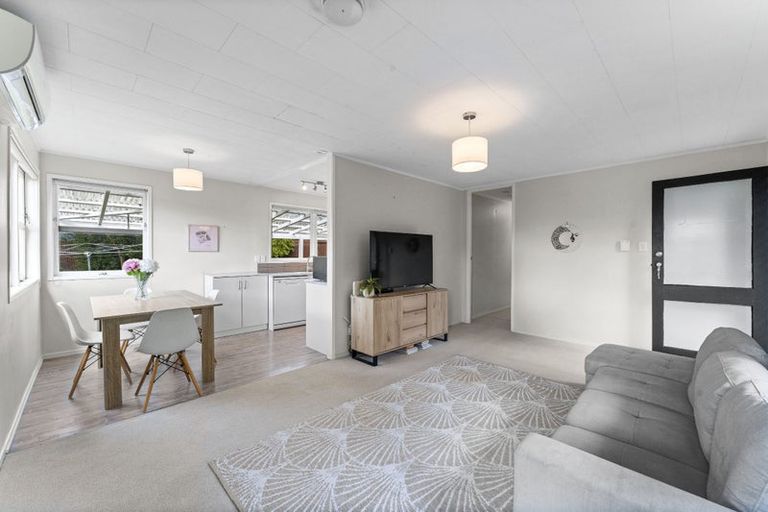 Photo of property in 7 Rainbow Place, Wattle Downs, Auckland, 2103