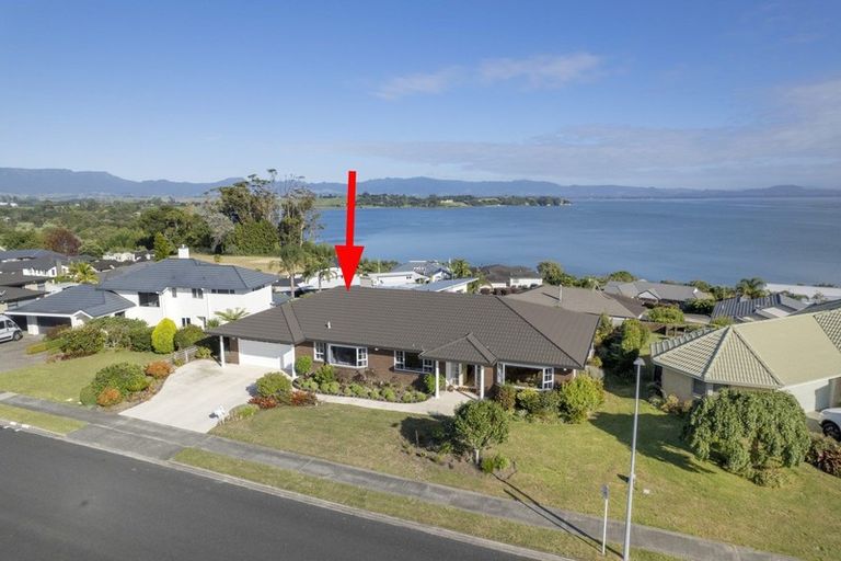 Photo of property in 106 Hamurana Road, Omokoroa, 3114