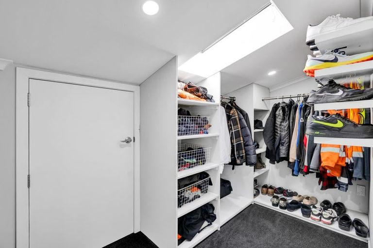 Photo of property in 24 Mahoetahi Road, Sentry Hill, Waitara, 4382