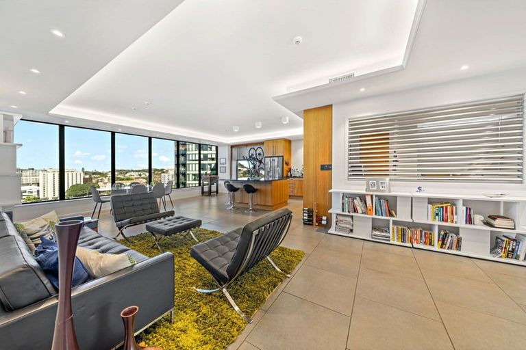 Photo of property in 9c/2 Saint Martins Lane, Grafton, Auckland, 1010