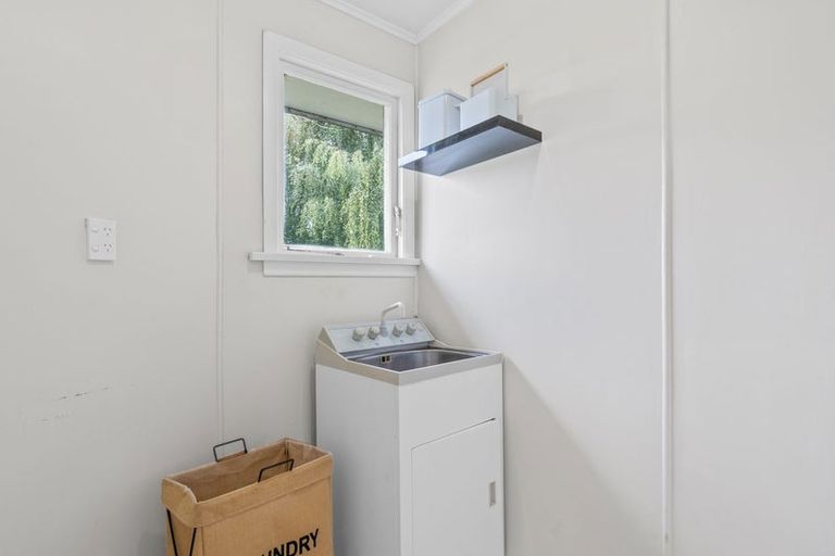 Photo of property in 2 Ballantrae Street, Wallacetown, 9816