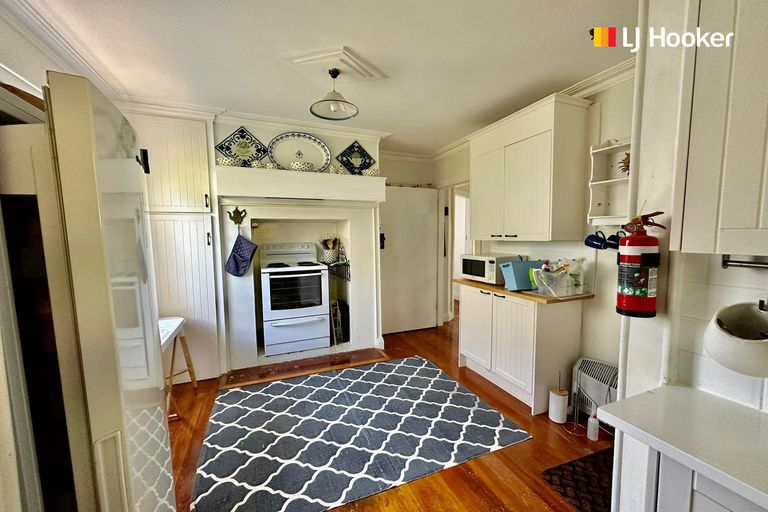 Photo of property in 35 Oxley Crescent, Broad Bay, Dunedin, 9014