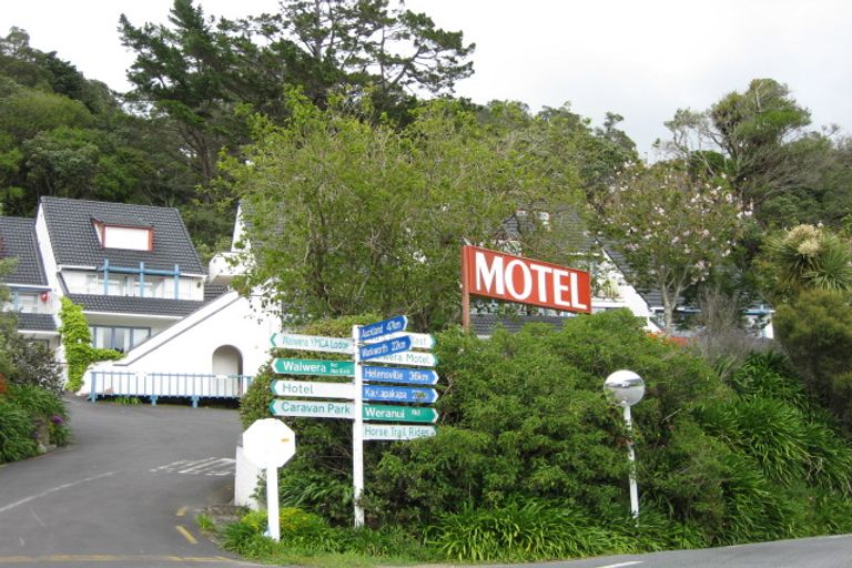 Photo of property in 1d/2 Weranui Road, Waiwera, Orewa, 0994