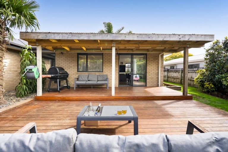 Photo of property in 513 Richmond Road, Lepperton, New Plymouth, 4373